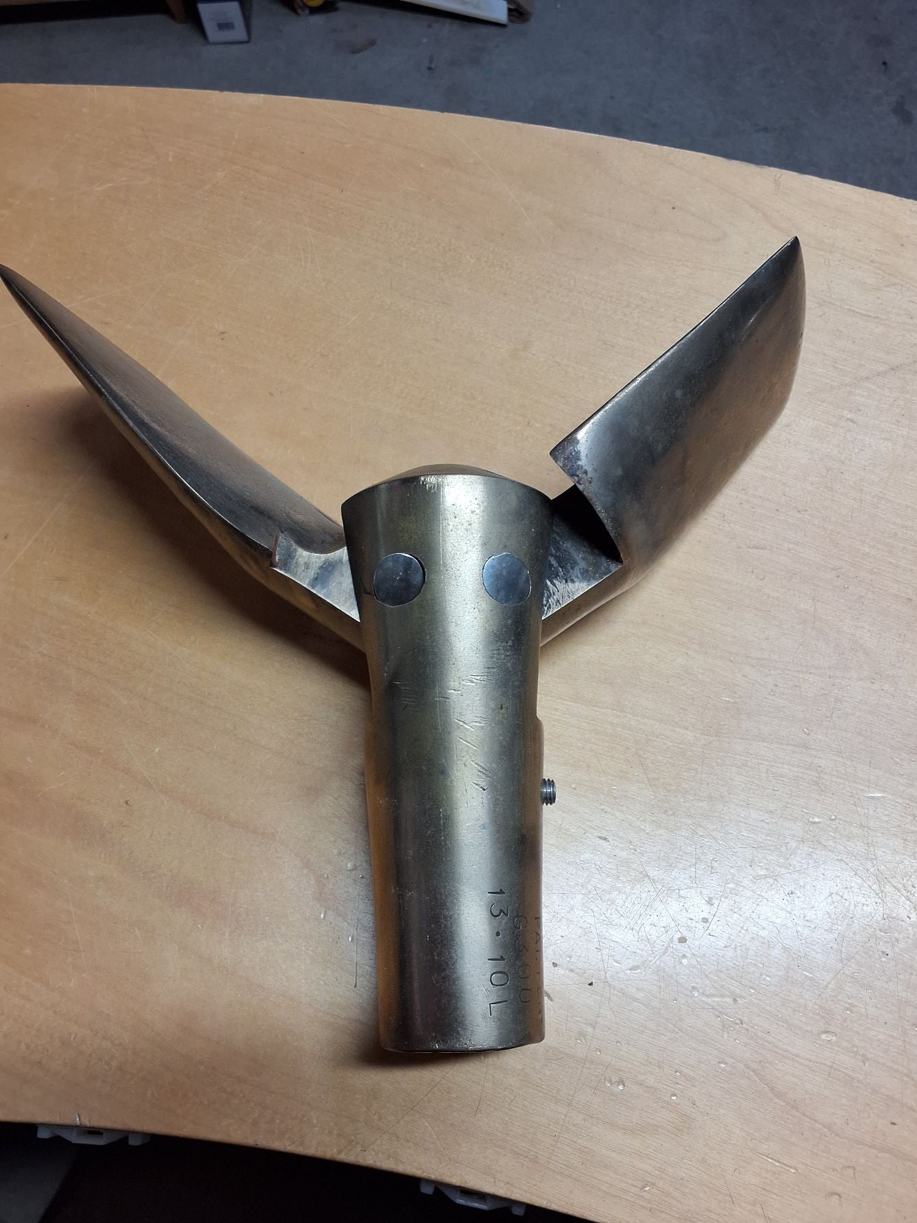 Foldepropel til sejlbåd.